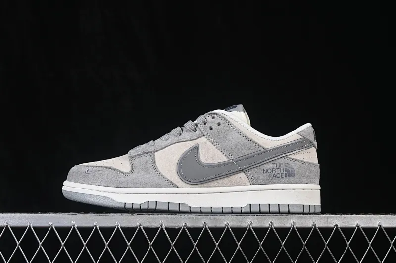 All categories Nk SB Dunk Series Nk SB Dunk Low High-end customized low-top sneakers Nike SB Dunk Low Gray suede High-end customized low-top casual sneakers XZ5899-109